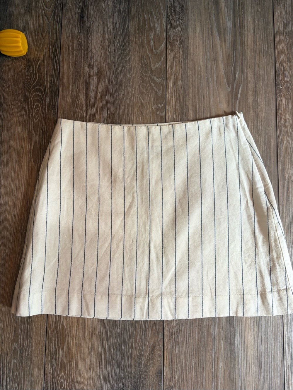 GAP Cream Mini Skirt with Navy Pinstripes